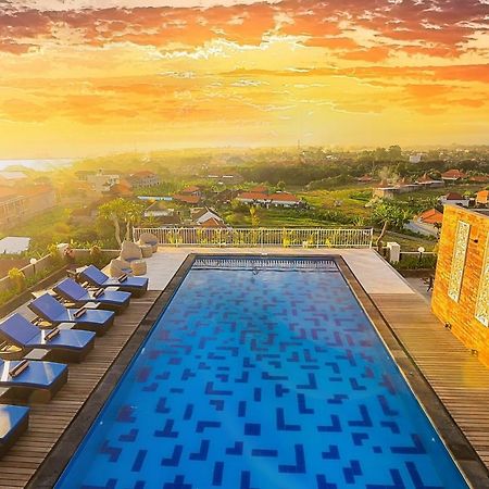 Canggu Dream Village Hotel And Suites Экстерьер фото