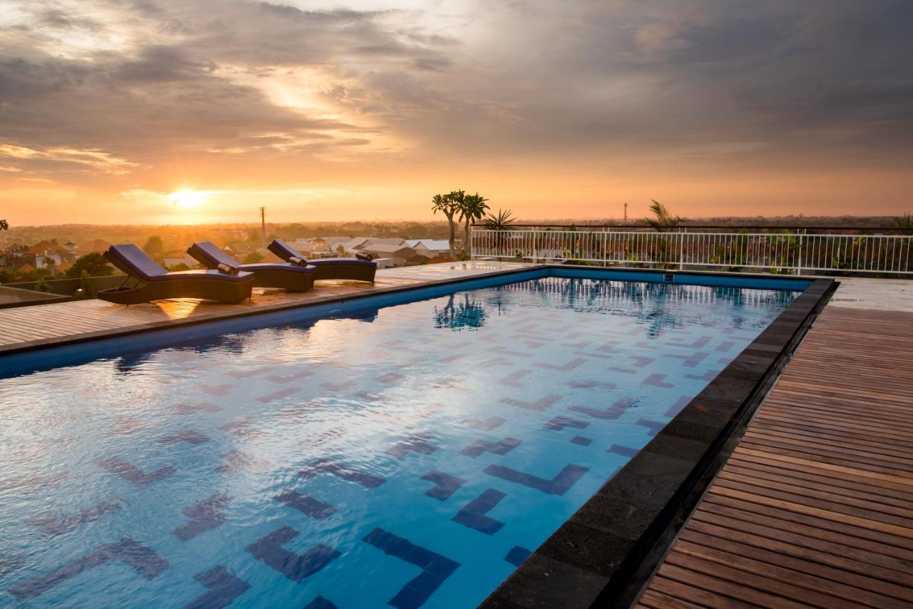 Canggu Dream Village Hotel And Suites Экстерьер фото